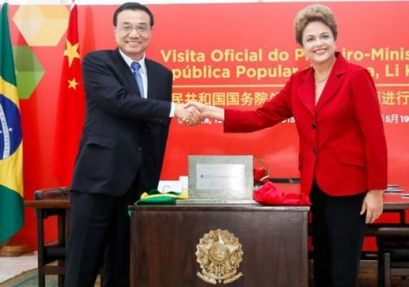 Dilma recebe primeiro ministro e assina 35 acordos bilaterais com a China