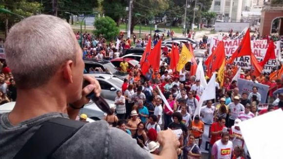 Belém: trabalhadores se concentram no centro