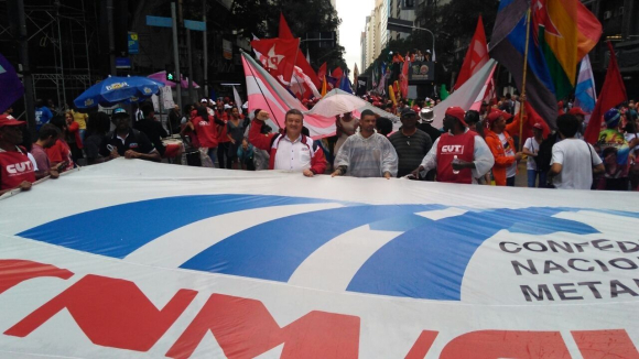 Dirigentes da CNM/CUT participam da manifestação