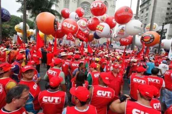Marcha reuniu mais de 40 mil pessoas / / Créditos: Dino Santos Marcha reuniu mais de 40 mil pessoas