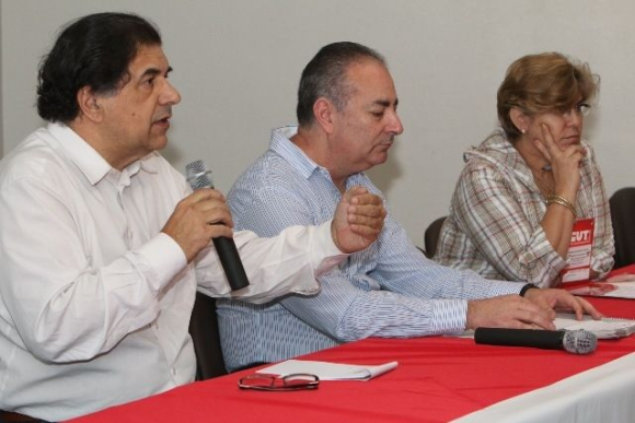 Lacerda, Sérgio Nobre e Maria Faria (secretária geral adjunta da CUT) 