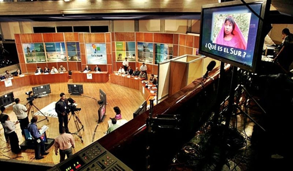 Criada para democratizar a comunicação na América Latina, Telesur completa 15 anos