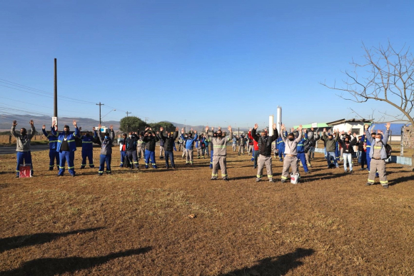 Greve em Pindamonhangaba  /  / Créditos: SindmetalPinda Greve em Pindamonhangaba